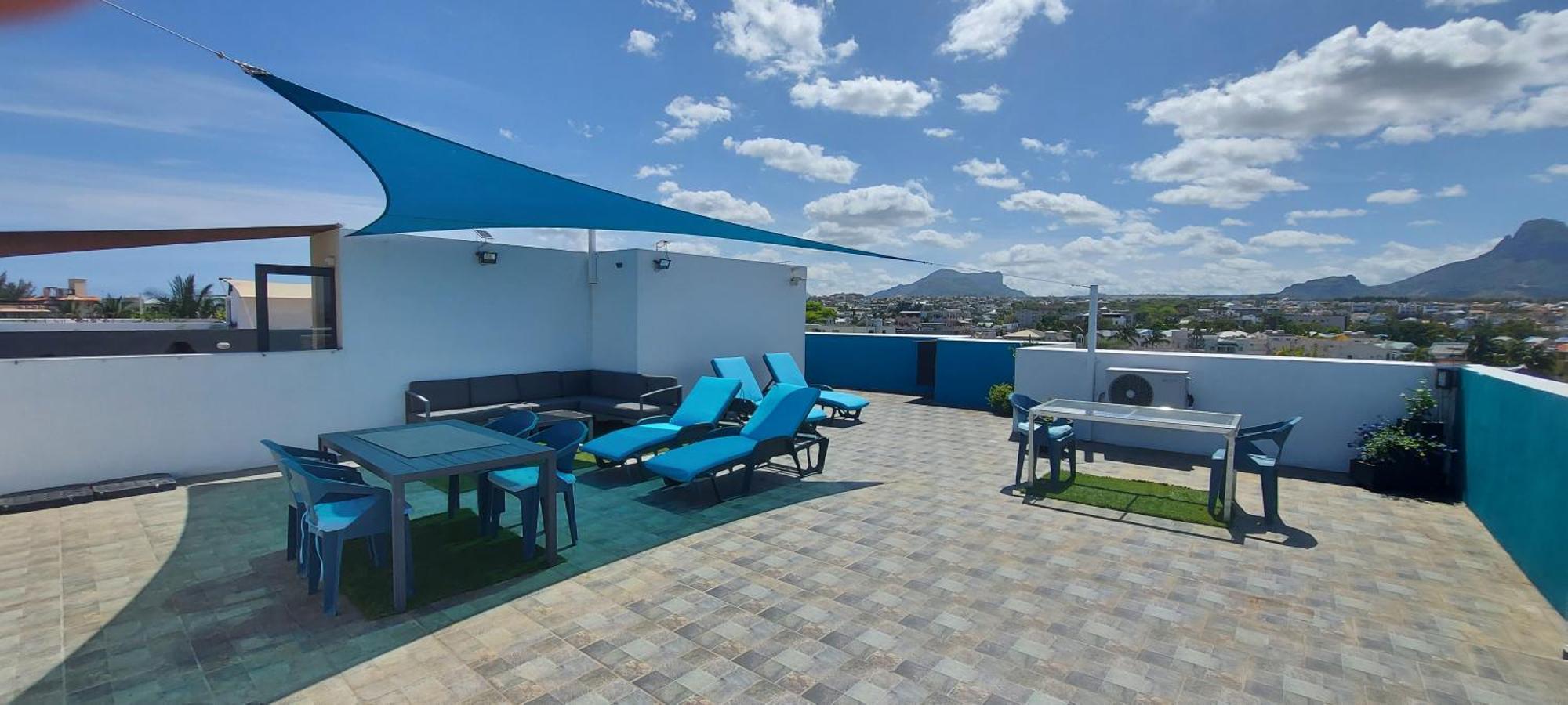 Flic En Flac Beach Penthouse Εξωτερικό φωτογραφία