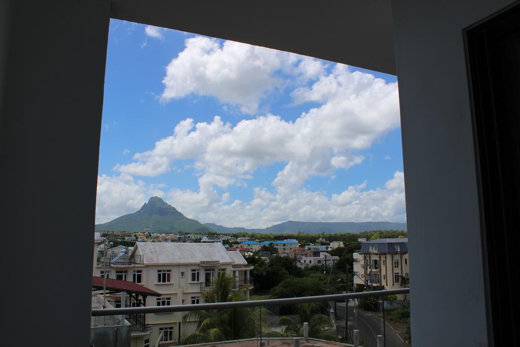 Flic En Flac Beach Penthouse Εξωτερικό φωτογραφία